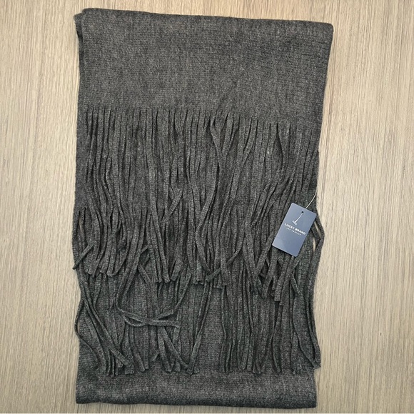 *NWT* Lucky Brand Scarf with fringe - Picture 2 of 10